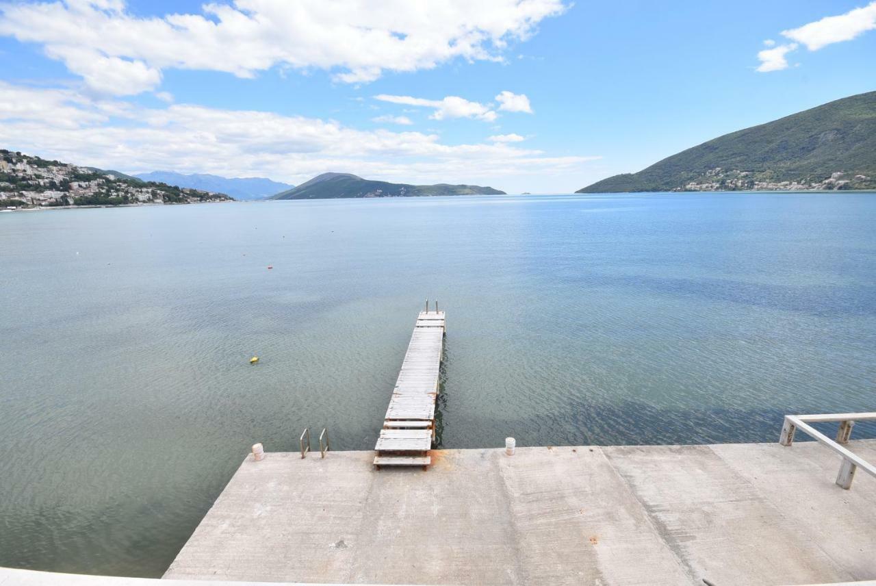 Grifone Coastline Leilighet Herceg Novi Eksteriør bilde